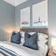 Stylish 2-Bed Apartment in Cromer with Parking, Кромер (фото 4)