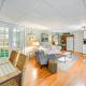 Pet-Friendly Apt with Hot Tub Near the Hamptons!, Aquebogue (foto 4)