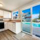 Amazing Condo with King Bed & Hot Tub 101, Blaine (Foto 10)