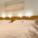 Open special price, a beautiful accommodation, Seoul, Station in front of Hankuk University of Foreign Studies, hotel bedding, queen3, Bathroom1, remodeling, Cozy, Yellow moon Stay, Seúl - Foto 9