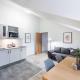 Elegant 4-Guest Retreat near Old Town, Praga - Zdjęcie 9
