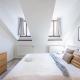 Elegant 4-Guest Retreat near Old Town, Praga - Zdjęcie 10