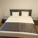 Comfort Room for One Guest with shared bathroom in Enge near City Centre & Lake Zurich, July & August only Zúrich - Foto 2