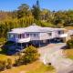 Tri-Living with Coastal Views Tamborine Mountain