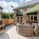 Woodpeckers - Stylish luxury property with hot tub