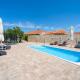 Villa Jadran, Donje Raštane