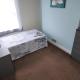 5 Bed House - Sleeps 6 - Wifi - Parking Stoke on Trent - Foto 8