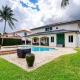 Luxury Tropical Living , 4BR w Backyard Pool Oasis