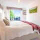 Crow's Nest Penthouse Apartment with Free Spa Access, Somerford Keynes - Fotografie 3
