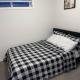 Exquisite Basement Suite, 7mins away to Landmark Cinema and Malls Calgary - Foto 7