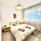 The Elite Suite downtown 2- Bedroom apt AC & garage parking, Bratislava - Photo 5