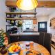 The Snug - Premium cosy cottage with Log burner and pet friendly, Tideswell