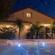 Évasion Tropicale - Villa d'Artiste avec Jacuzzi Privé dans un jardin Exotique, Mérignac (foto 7)