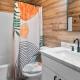 Luxe Chalet at Rainier Entrance with Hot Tub-AC-WiFi, Ashford - Fotografie 9