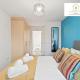 Aylesbury Central - 2 Bedroom Serviced Apt in Aylesbury By Sambridge Stays, Buckinghamshire (foto 6)