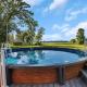 Lake Front Home with Pool and Stunning Views, Annandale (foto 2)