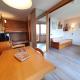 Studio divisible 4 pers. - Balcon, Animaux admis, Pied des pistes, Proches commerces - FR-1-353-74