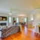 1939 Bungalow with Original Charm | Corpus Christi, Corpus Christi (foto 6)