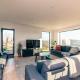 Stunning 5 Bedroom New Build with Amazing Views!, Bath - Foto 2