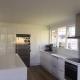Modern, sunny, family home minutes from the city, Wellington - Fotografie 1