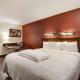 Super 8 by Wyndham Deerfield - Northbrook - Photo 6