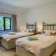 New! Double Driveway, Large Garden Sleeps 4 Book Now!, Hildenborough (foto 2)