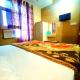 Hotel Ishaan International Near Yatra Parchi Counter, Katra - Foto 10