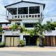 Cocoplant Surf Inn