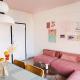 Vibrant Retreat - Funky Style and Acropolis View, Athen - Foto 1