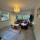 Spacious 3 bed garden & parking, Finchampstead (fotografie 3)