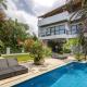 Deluxe Apartment, 75 m from Balian Surf Spot