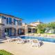 Villa Mila in Medulin with sea view and private pool only 300 meters from the beach, Medulin (Medolino) (foto 8)