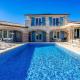Villa Mila in Medulin with sea view and private pool only 300 meters from the beach, Medulin (Medolino) (foto 9)