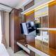 Comfortable and Modern Studio Transpark Cibubur Apartment By Travelio, Depok - Fotografie 10