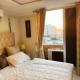 Cozy Apartment with a King Bed, Lahore (Foto 3)