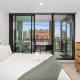 Bright and Modern 1BR Apt with Balcony and Car Park, Melbourne - Fotografie 6