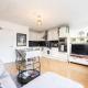 Trendy 4-Bed maisonette in London with lift and balcony, walking distance to tube stations, Londyn - Zdjęcie 8