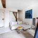 Stylish 1BD Duplex - Stunning Views near Louvre, Paris - Photo 8
