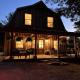Secluded with Hot tub, Pool table, Arcade, Fishing andTheater Room, Freetown