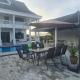 Villa Alhambra TTDI Damansara Homestay for big group of 30 pax and event 150 pax with private pool and parking, Kuala Lumpur - Fotografie 1