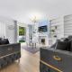 Newly Renovated Kensington 2 Bedroom Apartment with Balcony Near Harrods Sleeps 6, 2 Min walk from Station, Londres - Foto 7
