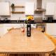 Modern Retreat - 2BD Apt with Lush Greenery at Sheffield, Sheffield (Foto 8)
