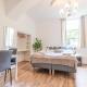 Trendy Studio near Westbahnhof with Kitchenette & Smart TV, Vienna - Foto 1