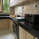 One bedroom in Bamburi, Момбаса - Фото 5