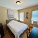 Nice bedroom in Lincoln with shared bathroom 1, Lincoln