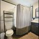 Nice bedroom in Lincoln with shared bathroom 1, Lincoln (Foto 4)