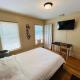Nice bedroom in Lincoln with shared bathroom 1, Lincoln (Foto 10)
