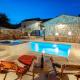 Rustic stone holiday house with pool, Marčana