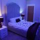 2 Bed Flat - Sleeps 4 - Jacuzzi Bath - Parking Bradford - Foto 9