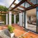 Beautiful Parnell Home with seaviews, Окленд - Фото 6